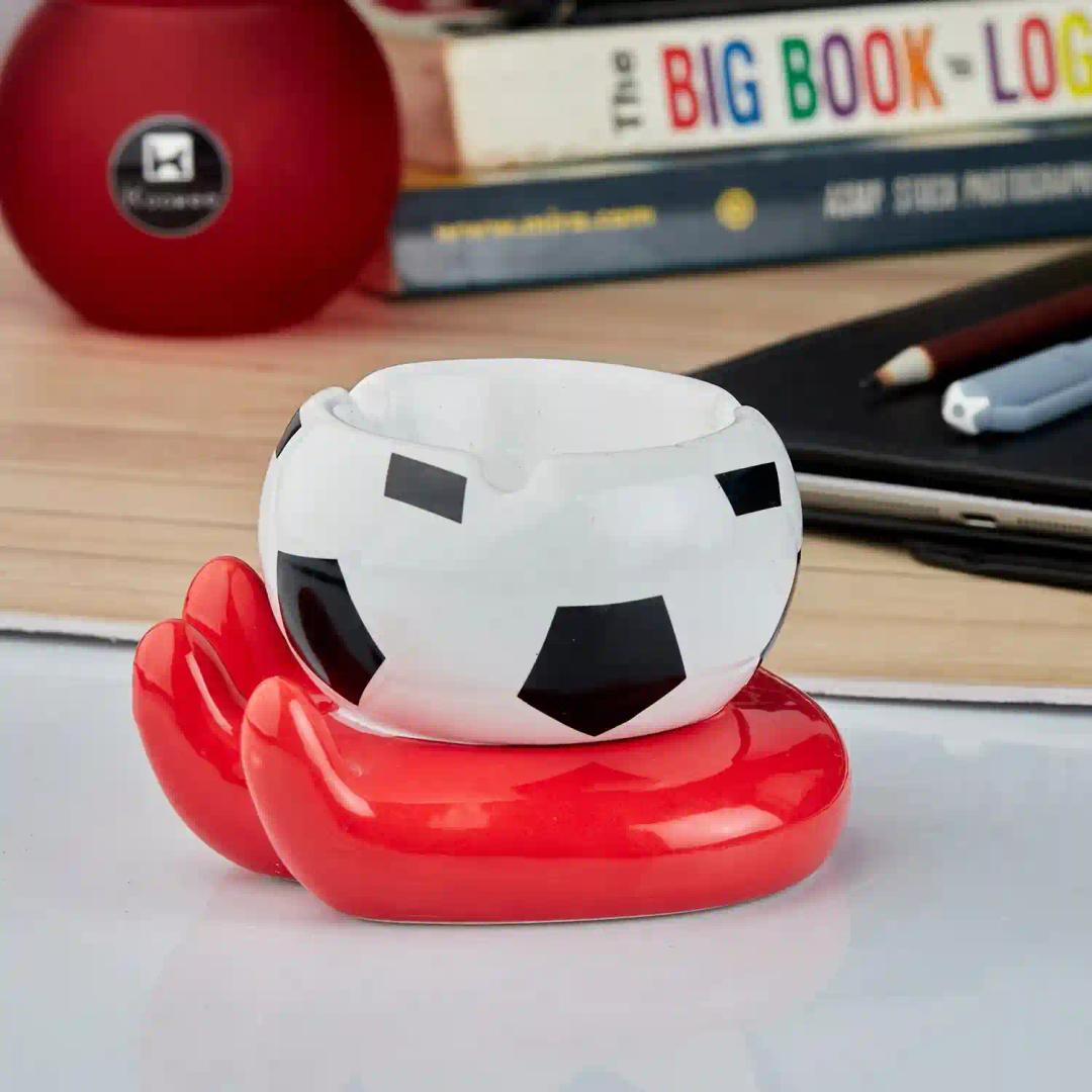 Kookee Groovy Ceramic Ashtray - Unique and Colorful Smoking Accessory with Retro Vibes - Funky Decor for Smokers and Collectors, White/Red (10783)