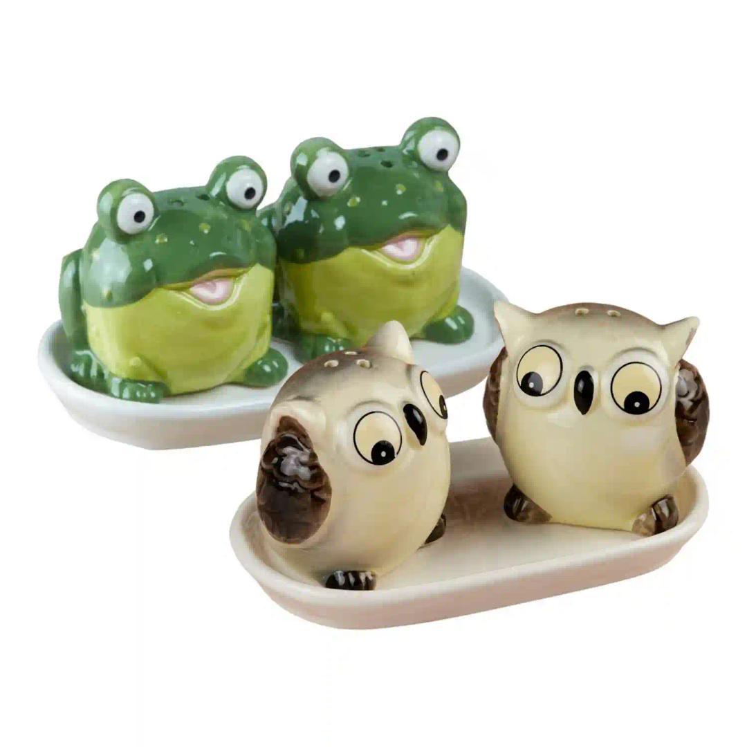 Kookee Ceramic Salt and Pepper Shakers Set with tray for Dining Table used as Namak Dhani, Shaker, Sprinkler, Spices Dispenser for Home, Kitchen and Restaurant,Set of 2 (10589)