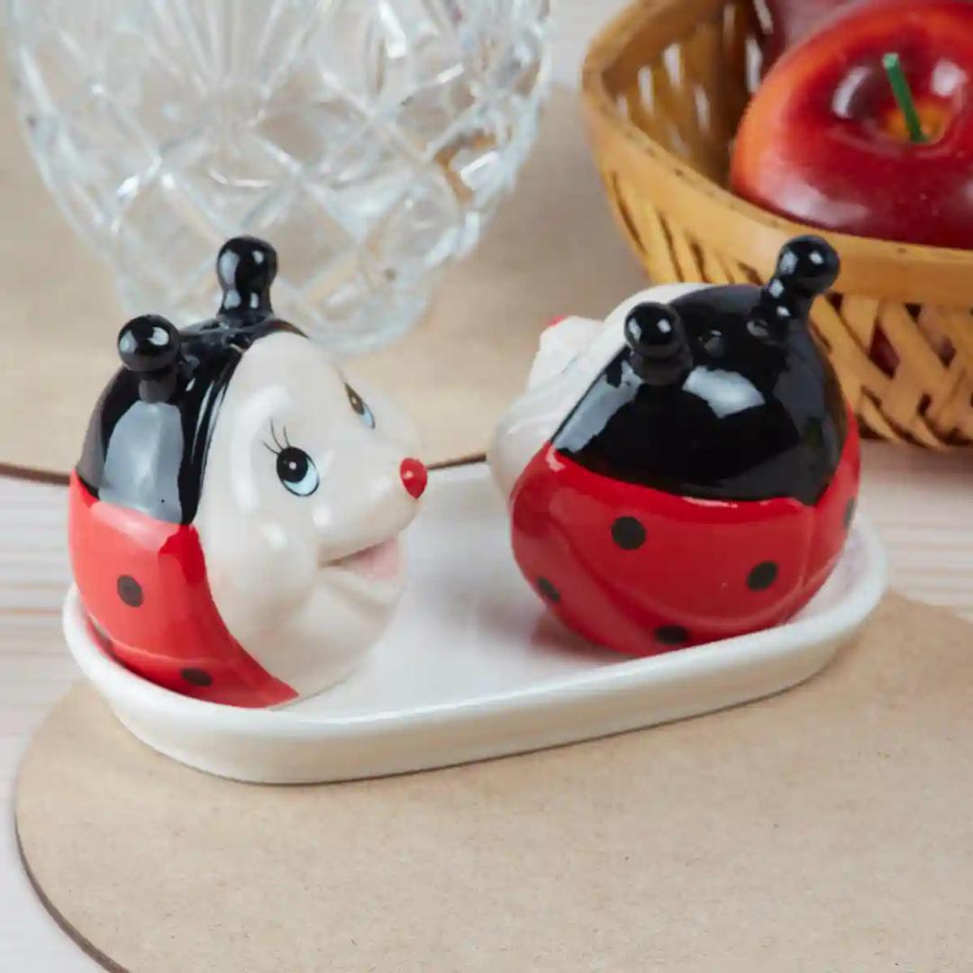 Kookee Ceramic Salt and Pepper Shakers Set with tray for Dining Table used as Namak Dhani, Shaker, Sprinkler, Spices Dispenser for Home, Kitchen and Restaurant, Lady Bug Design, Red Black (8568)