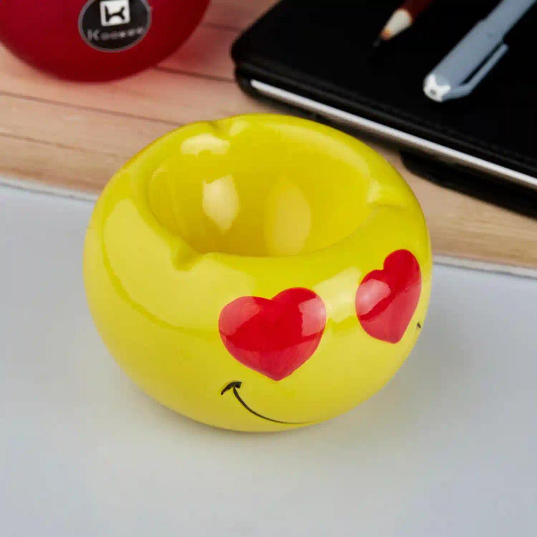 Kookee Groovy Ceramic Ashtray - Unique and Colorful Smoking Accessory with Retro Vibes - Funky Decor for Smokers and Collectors, Yellow (10777)