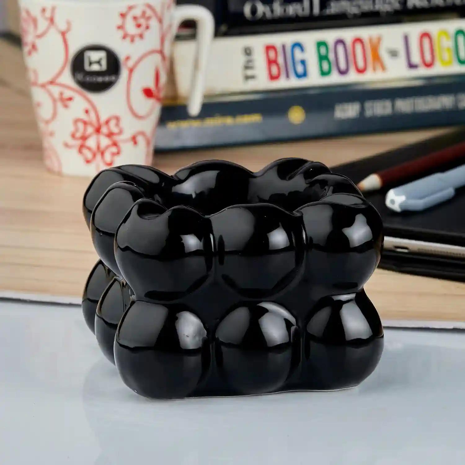 Kookee Groovy Ceramic Ashtray - Unique and Colorful Smoking Accessory with Retro Vibes - Funky Decor for Smokers and Collectors, Black (10759)