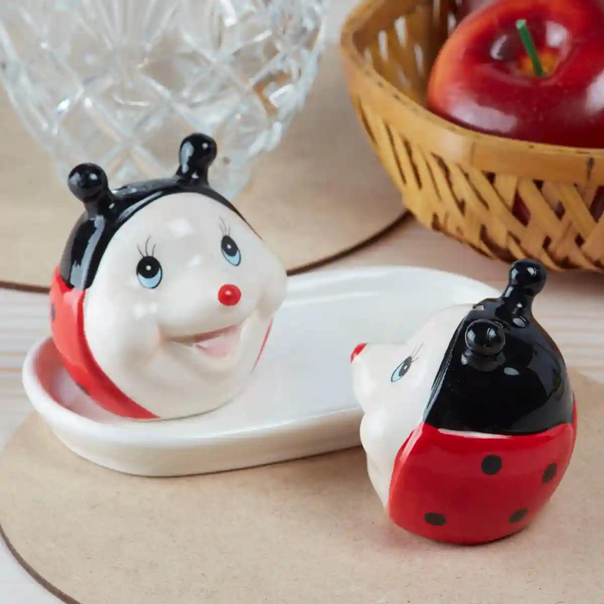 Kookee Ceramic Salt and Pepper Shakers Set with tray for Dining Table used as Namak Dhani, Shaker, Sprinkler, Spices Dispenser for Home, Kitchen and Restaurant, Lady Bug Design, Red Black (8568)