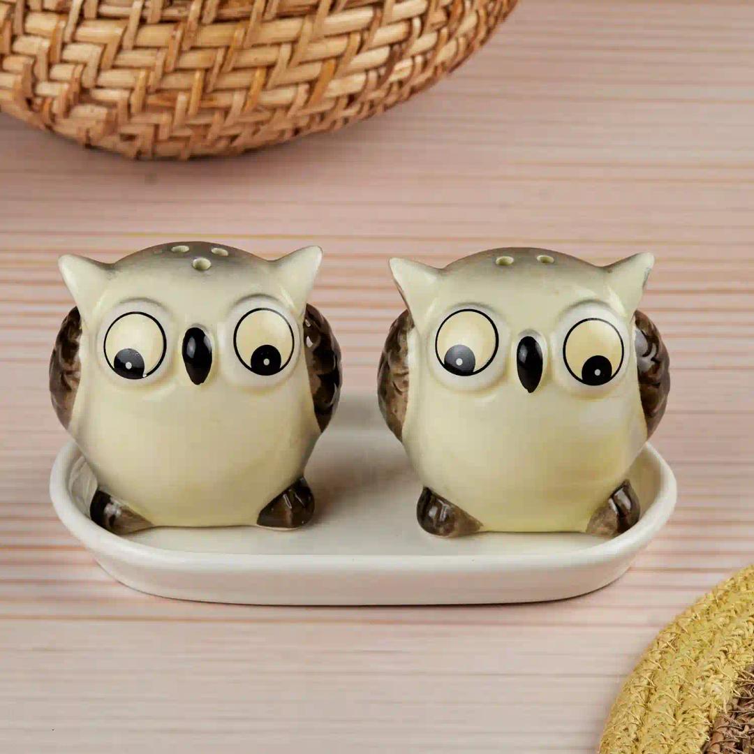 Kookee Ceramic Salt and Pepper Shakers Set with tray for Dining Table used as Namak Dhani, Shaker, Sprinkler, Spices Dispenser for Home, Kitchen and Restaurant, Cream, Owl (10704)